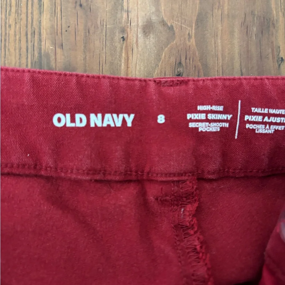 Red Old Navy Cropped Pixie Pants - Picture 4 of 4